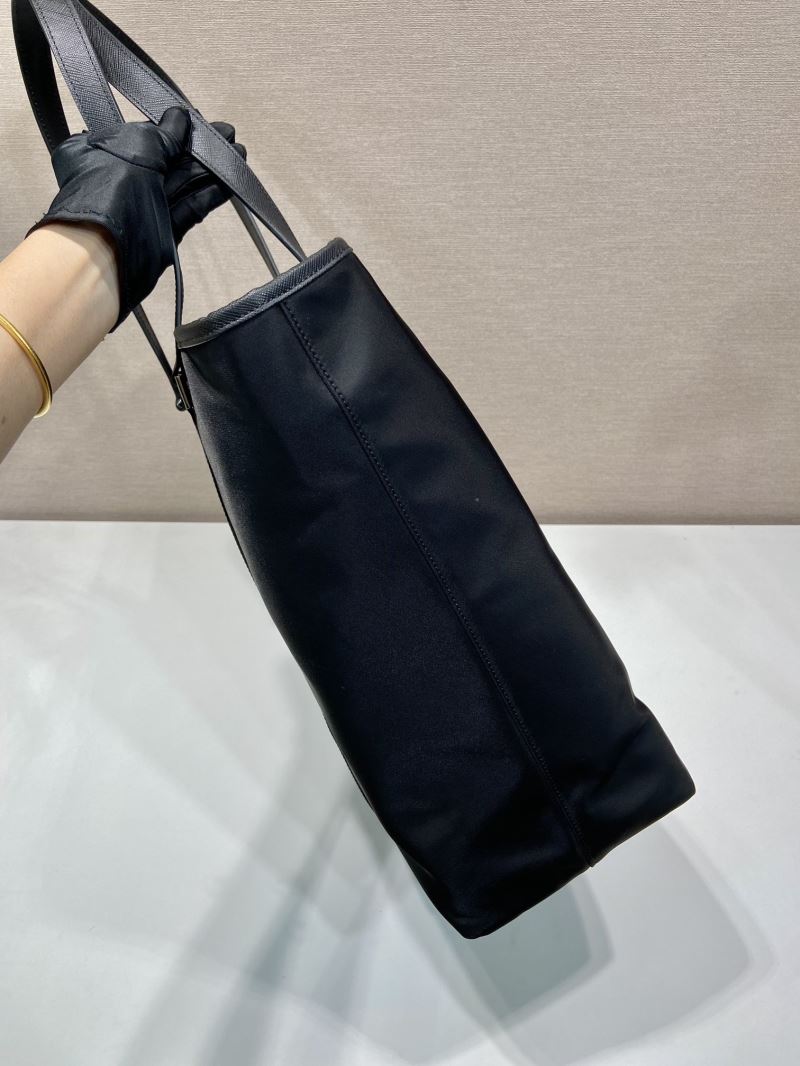 Pra*a tote bags